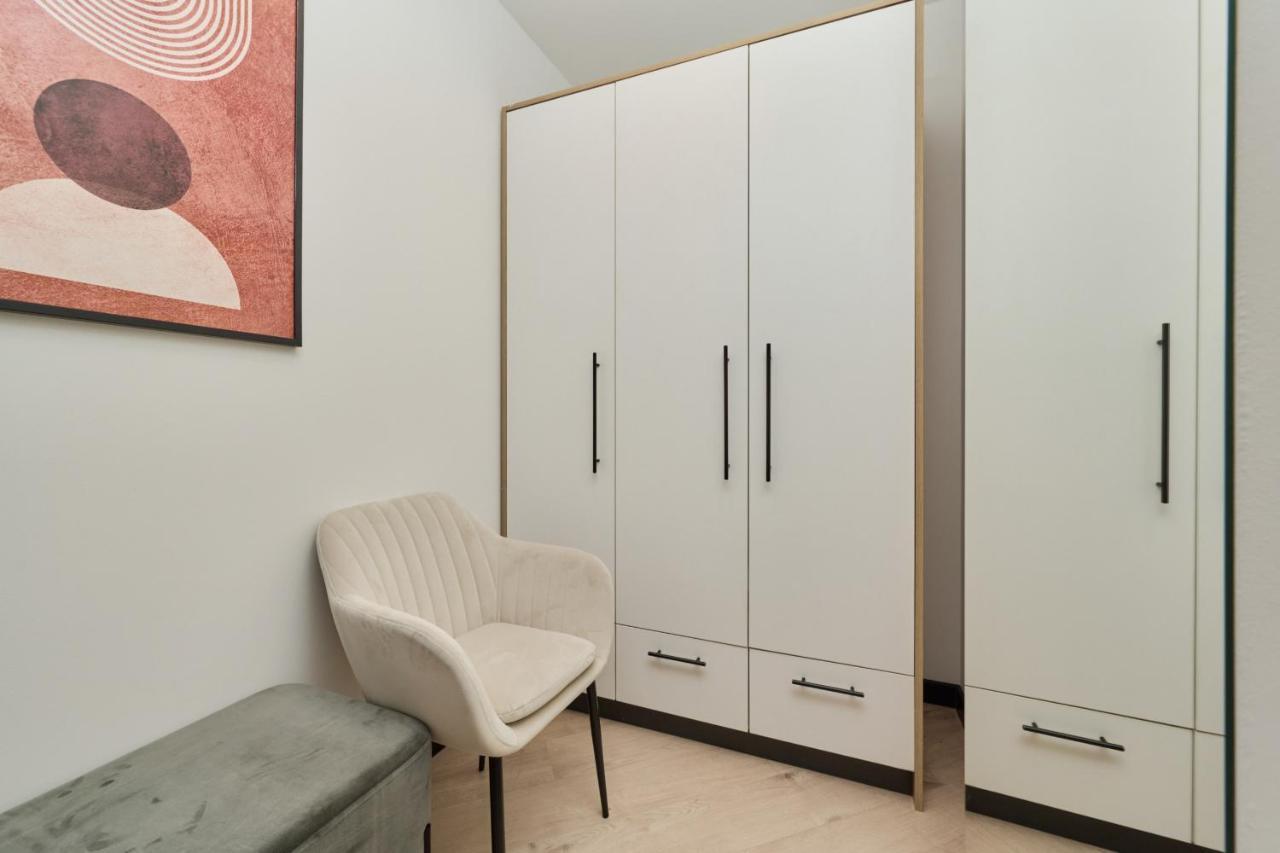 Wroclavia Apartments Dyrekcyjna By Noclegi Renters Wroclaw Dış mekan fotoğraf