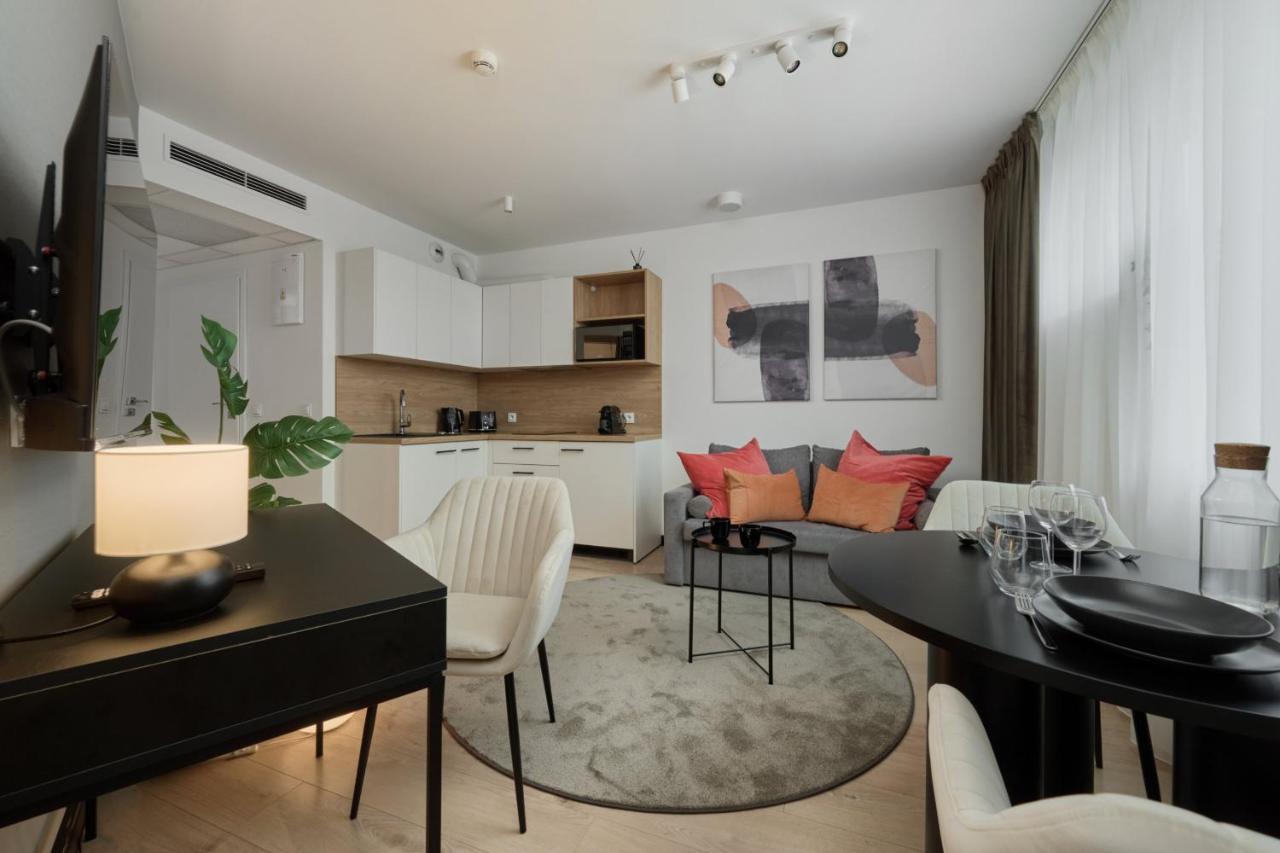 Wroclavia Apartments Dyrekcyjna By Noclegi Renters Wroclaw Dış mekan fotoğraf