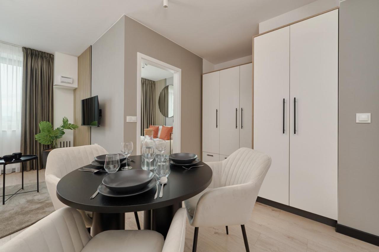 Wroclavia Apartments Dyrekcyjna By Noclegi Renters Wroclaw Dış mekan fotoğraf