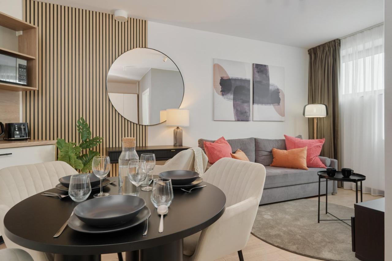 Wroclavia Apartments Dyrekcyjna By Noclegi Renters Wroclaw Dış mekan fotoğraf