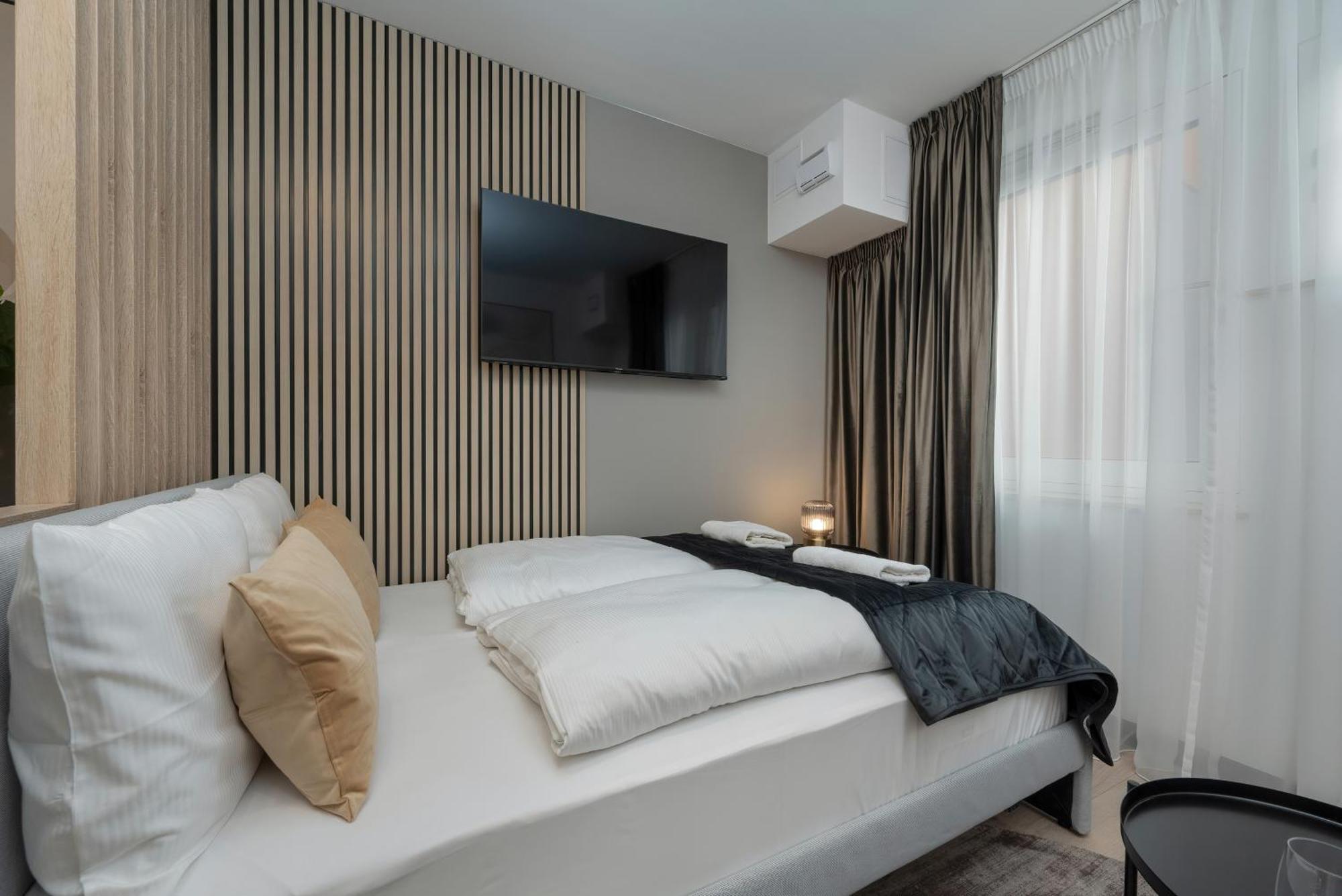 Wroclavia Apartments Dyrekcyjna By Noclegi Renters Wroclaw Dış mekan fotoğraf