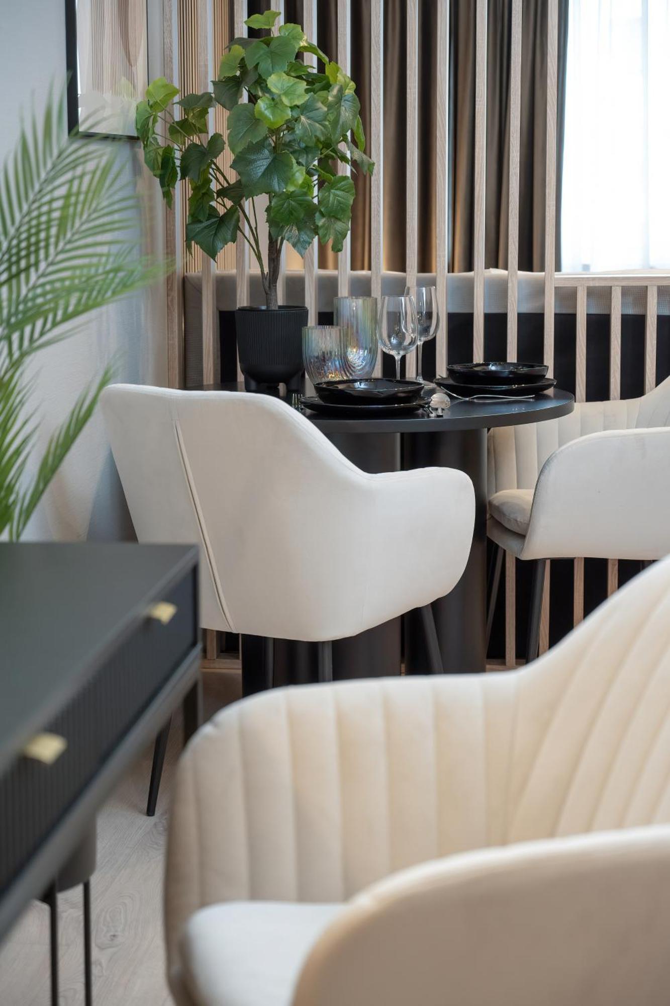 Wroclavia Apartments Dyrekcyjna By Noclegi Renters Wroclaw Dış mekan fotoğraf